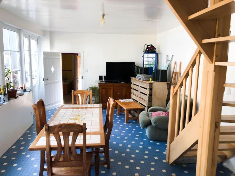 Gite Au Coeur D'Une Residence D'Artiste Saint-Aubin-de-Bonneval Εξωτερικό φωτογραφία