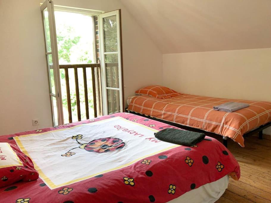 Gite Au Coeur D'Une Residence D'Artiste Saint-Aubin-de-Bonneval Εξωτερικό φωτογραφία