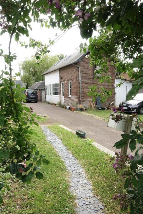 Gite Au Coeur D'Une Residence D'Artiste Saint-Aubin-de-Bonneval Εξωτερικό φωτογραφία