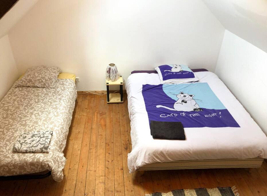 Gite Au Coeur D'Une Residence D'Artiste Saint-Aubin-de-Bonneval Εξωτερικό φωτογραφία